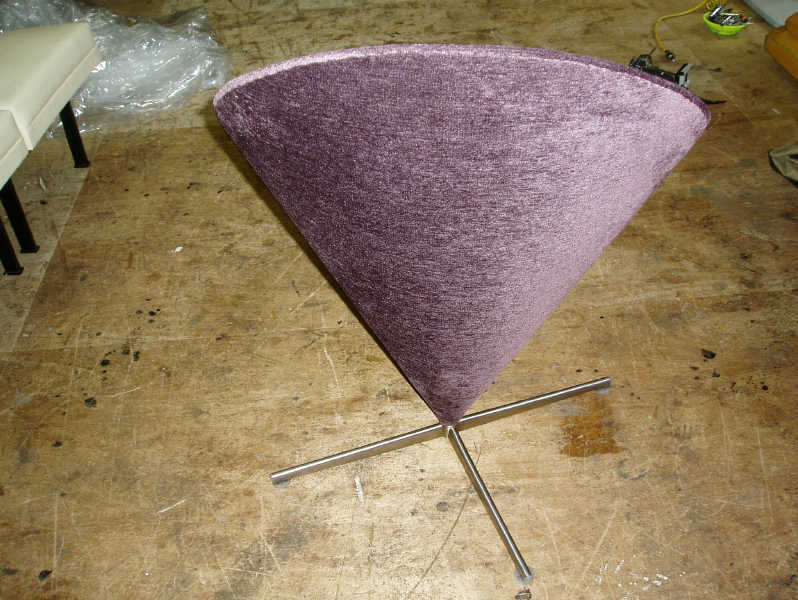 紫色デザイン小椅子